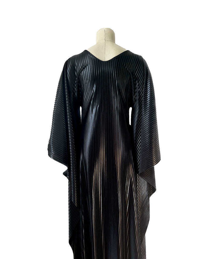 
            
                Load image into Gallery viewer, Skin Pleated Caftan
            
        